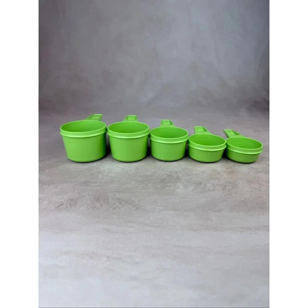Vintage Tupperware Apple Green Measuring Cups Set of 5 1/4-3/4 No 1 Cup